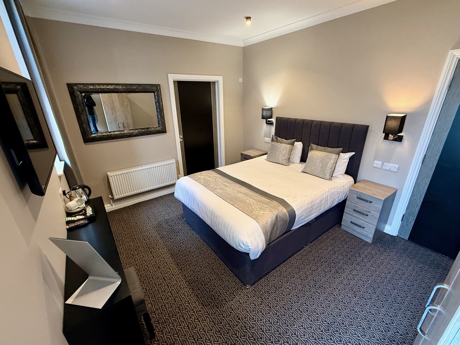 room1b